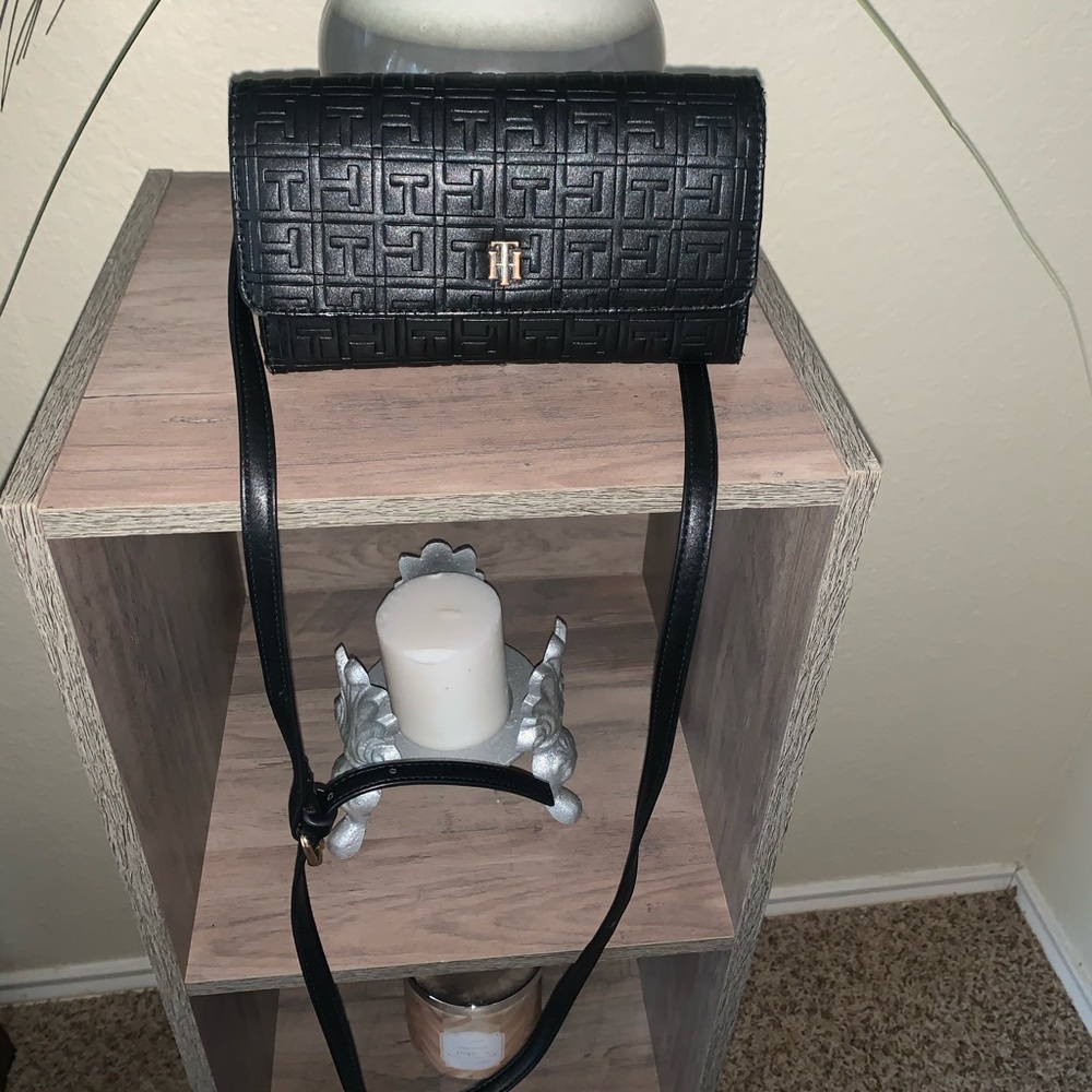Tommy Hilfiger purse